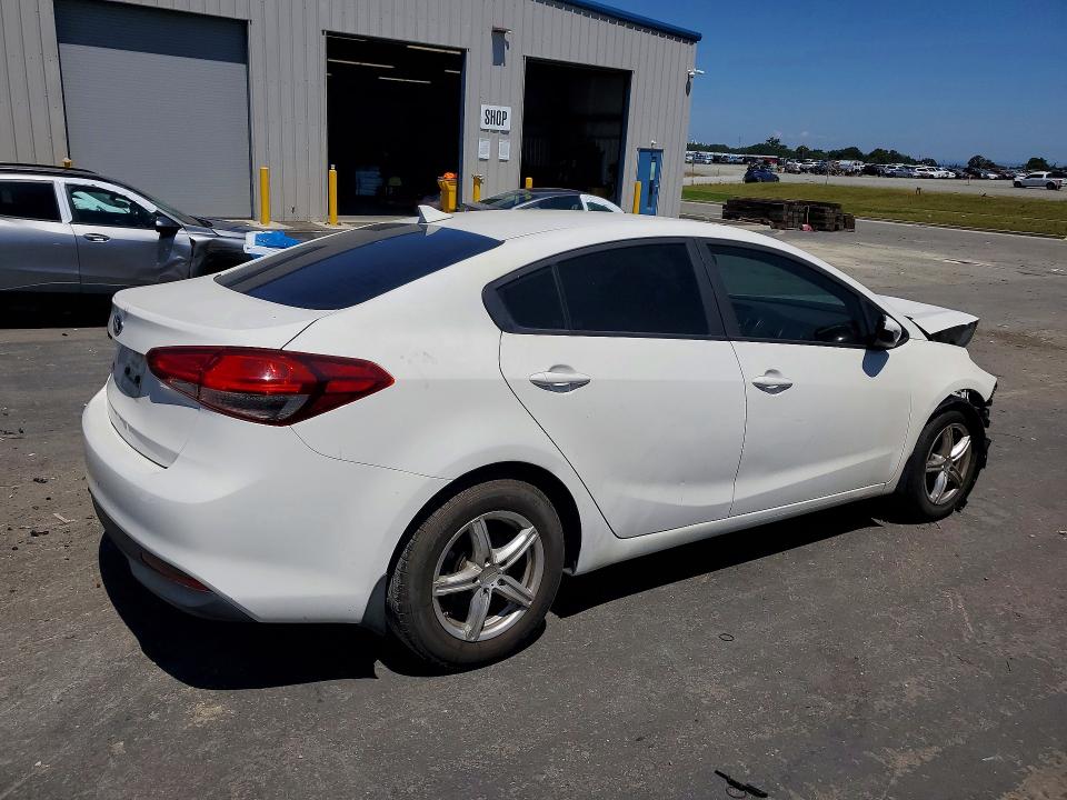 Продажа на аукционе авто 2018 Kia Forte, vin: 3KPFK4A77JE230618, номер лота: 52104366