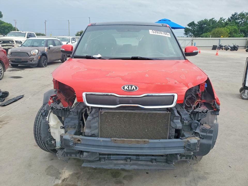 2014 Kia Soul მანქანა იყიდება აუქციონზე, vin: KNDJP3A59E7738504, აუქციონის ნომერი: 53928786
