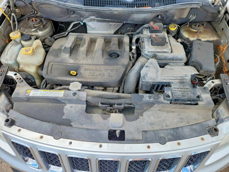 53072986 :رقم المزاد ، 1J4NT4FBXBD136929 vin ، 2011 Jeep Compass مزاد بيع