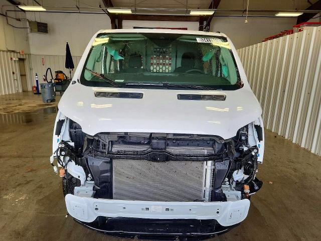 53411516 :رقم المزاد ، 1FTBR1Y89SKA55827 vin ، 2025 Ford Transit مزاد بيع