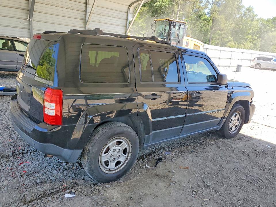 53271226 :رقم المزاد ، 1C4NJPBB2FD251064 vin ، 2015 Jeep Patriot مزاد بيع