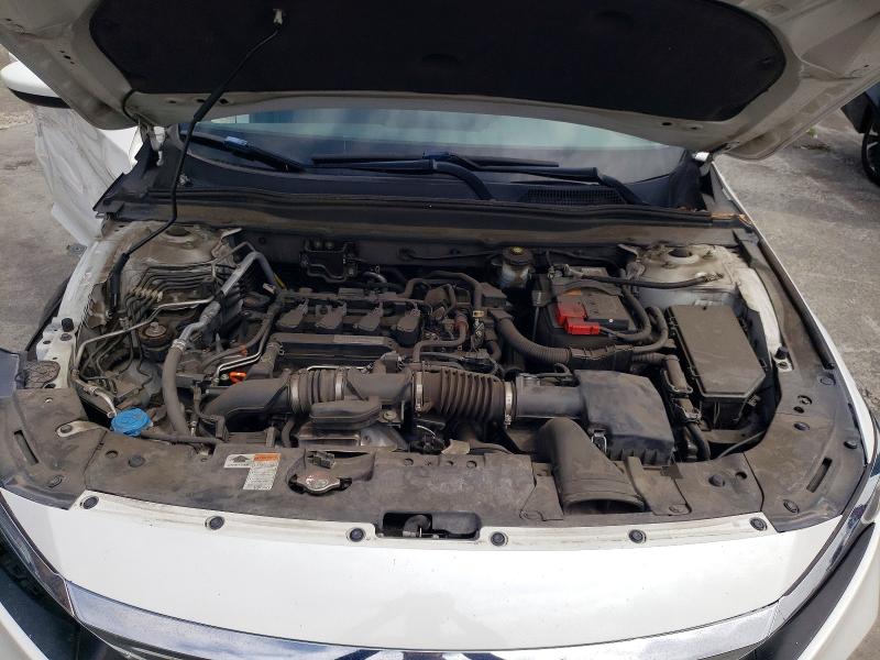52080706 :رقم المزاد ، 1HGCV1F14JA243120 vin ، 2018 Honda Accord مزاد بيع