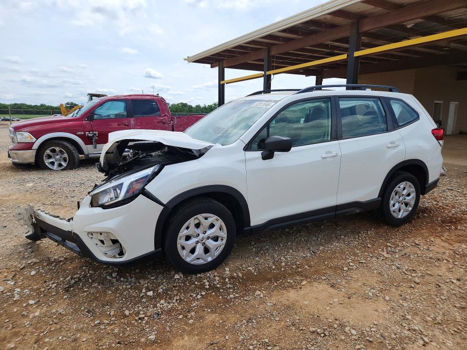 52813546 :رقم المزاد ، JF2SKADC6LH597272 vin ، 2020 Subaru Forester مزاد بيع
