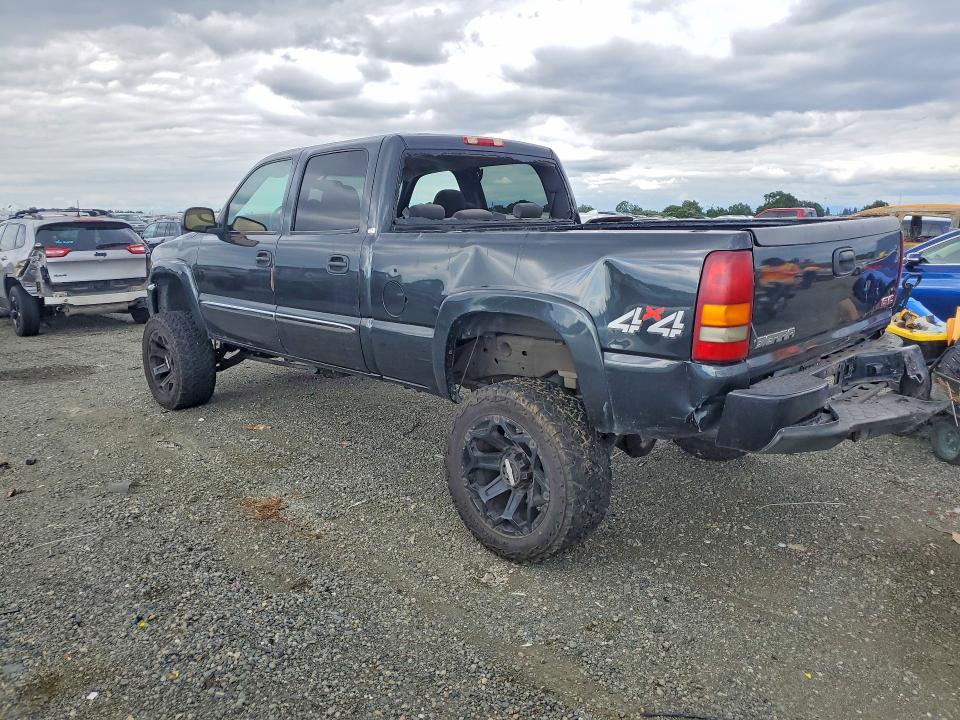 52457836 :رقم المزاد ، 1GTGK13U63F210147 vin ، 2003 Gmc Sierra مزاد بيع