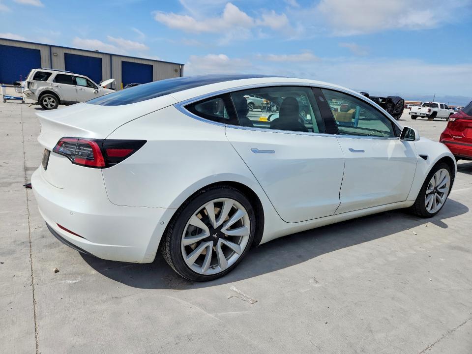 2020 Tesla Model 3 მანქანა იყიდება აუქციონზე, vin: 5YJ3E1EA3LF802473, აუქციონის ნომერი: 54334236