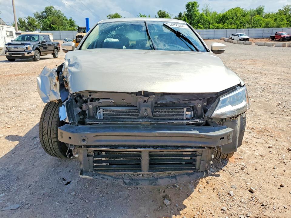 2015 Volkswagen Jetta მანქანა იყიდება აუქციონზე, vin: 3VWD07AJ5FM313761, აუქციონის ნომერი: 54687966