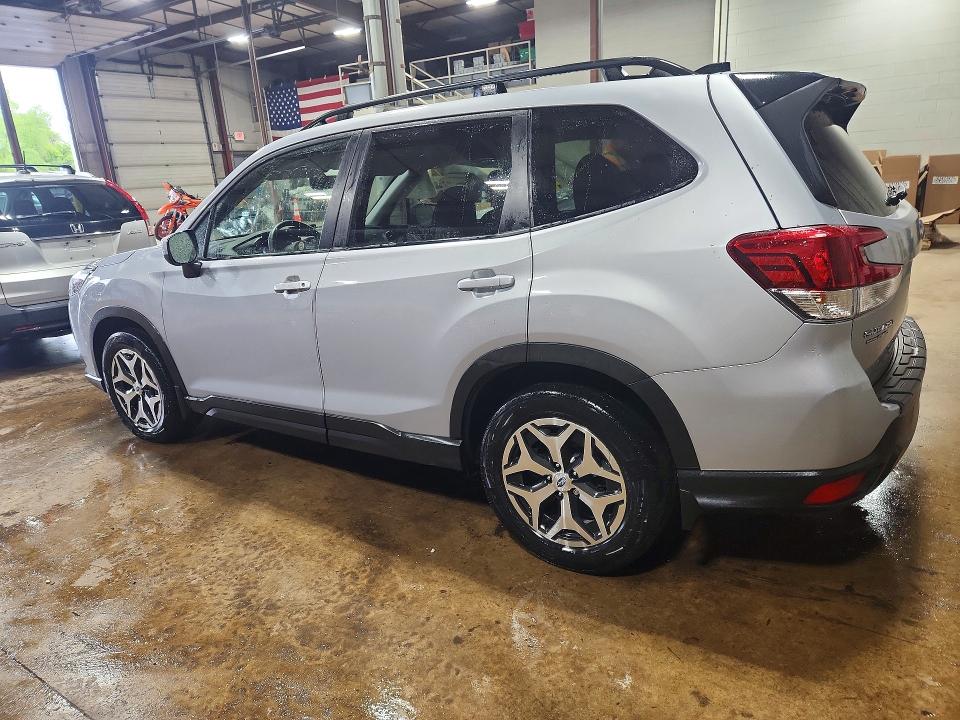 Продажа на аукционе авто 2024 Subaru Forester, vin: JF2SKACC8RH512555, номер лота: 53238336