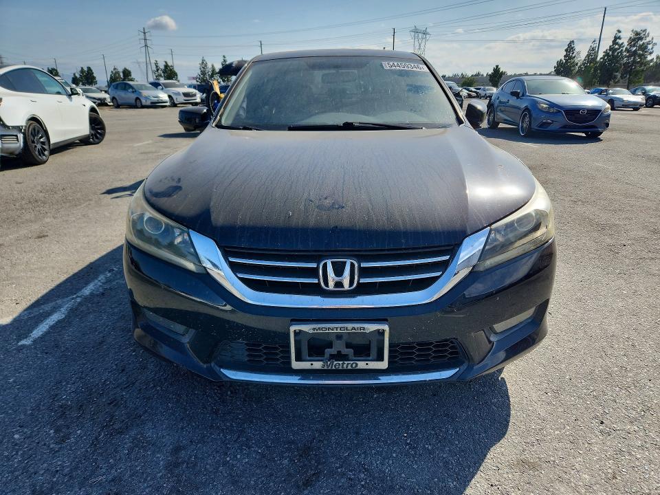 54459346 :رقم المزاد ، 1HGCR2F75FA268985 vin ، 2015 Honda Accord مزاد بيع
