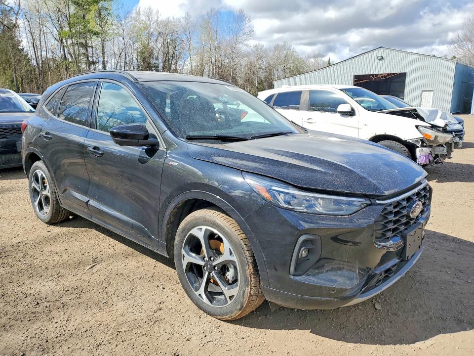 Продажа на аукционе авто 2025 Ford Escape, vin: 1FMCU9PA0SUA97437, номер лота: 51320276