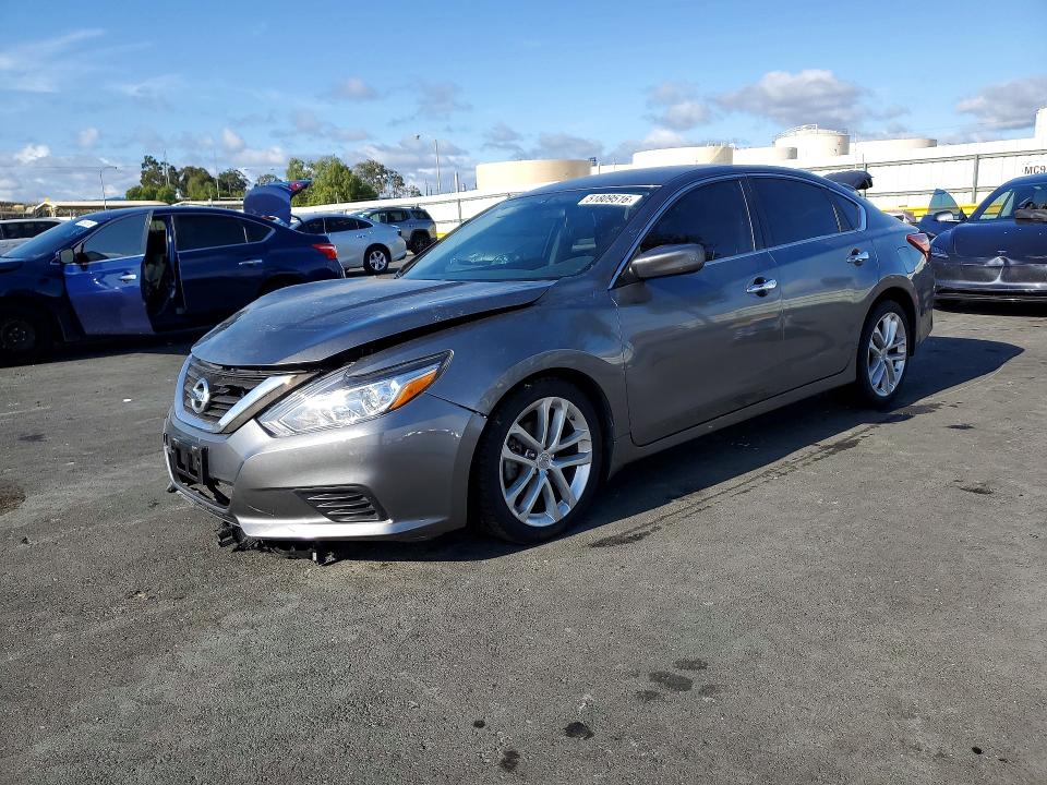 51809516 :رقم المزاد ، 1N4AL3AP5JC275961 vin ، 2018 Nissan Altima مزاد بيع
