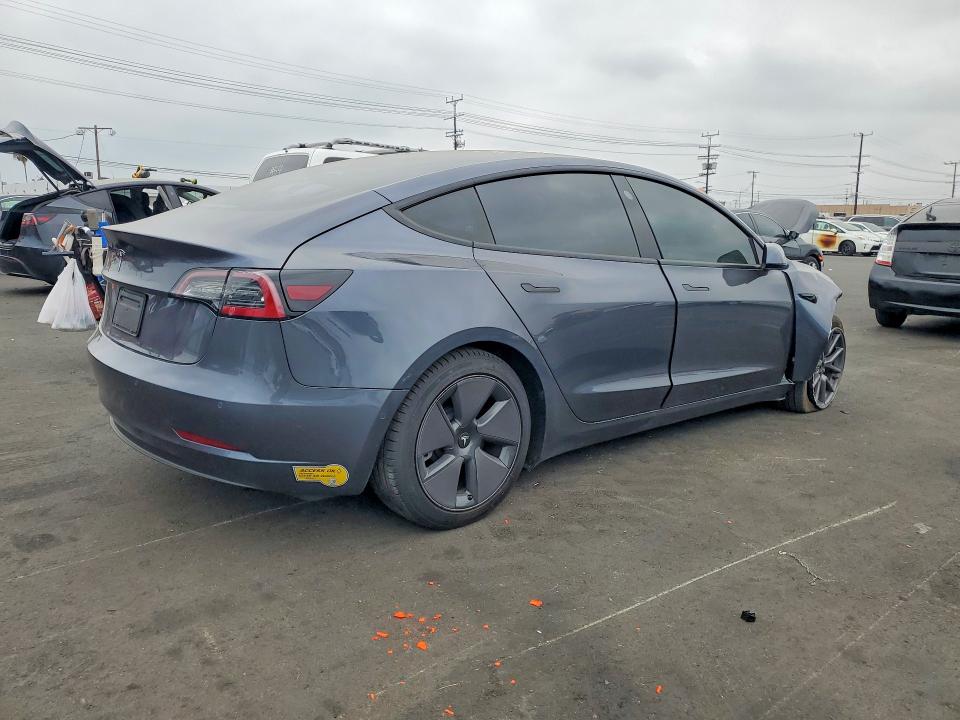 53546576 :رقم المزاد ، 5YJ3E1EAXNF353179 vin ، 2022 Tesla Model 3 مزاد بيع