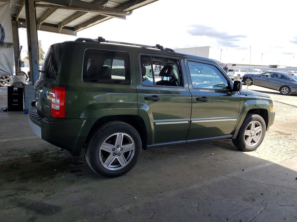54888216 :رقم المزاد ، 1J8FF48W58D528526 vin ، 2008 Jeep Patriot مزاد بيع