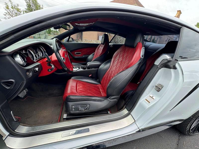 Продаж на аукціоні авто 2015 Bentley Continental, vin: SCBFH7ZA7FC044434, номер лоту: 52095296