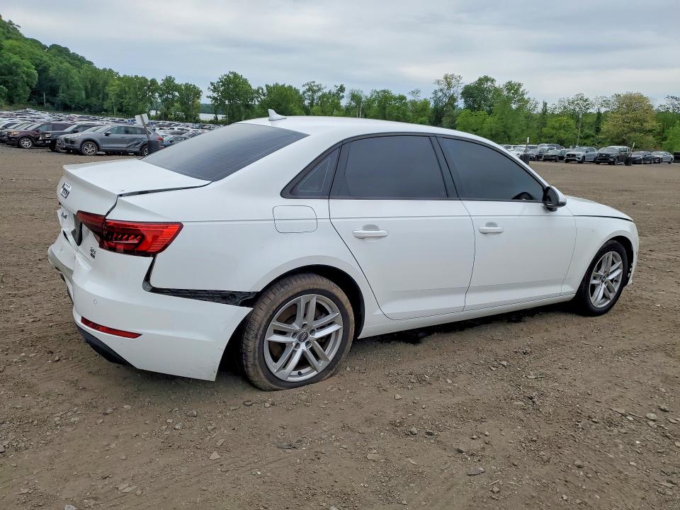 54423816 :رقم المزاد ، WAUANAF45HN010833 vin ، 2017 Audi A4 مزاد بيع