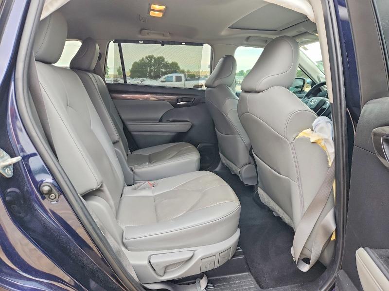Продаж на аукціоні авто 2023 Toyota Highlander, vin: 5TDKDRAH4PS019809, номер лоту: 52019486