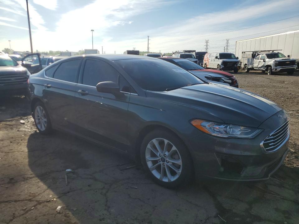 54953166 :رقم المزاد ، 3FA6P0HD5LR110517 vin ، 2020 Ford Fusion مزاد بيع