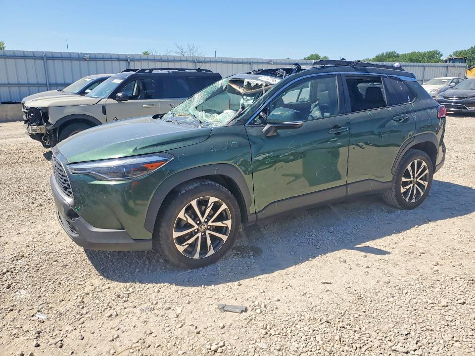 Продажа на аукционе авто 2022 Toyota Corolla Cross, vin: 7MUDAABG3NV007730, номер лота: 51778796