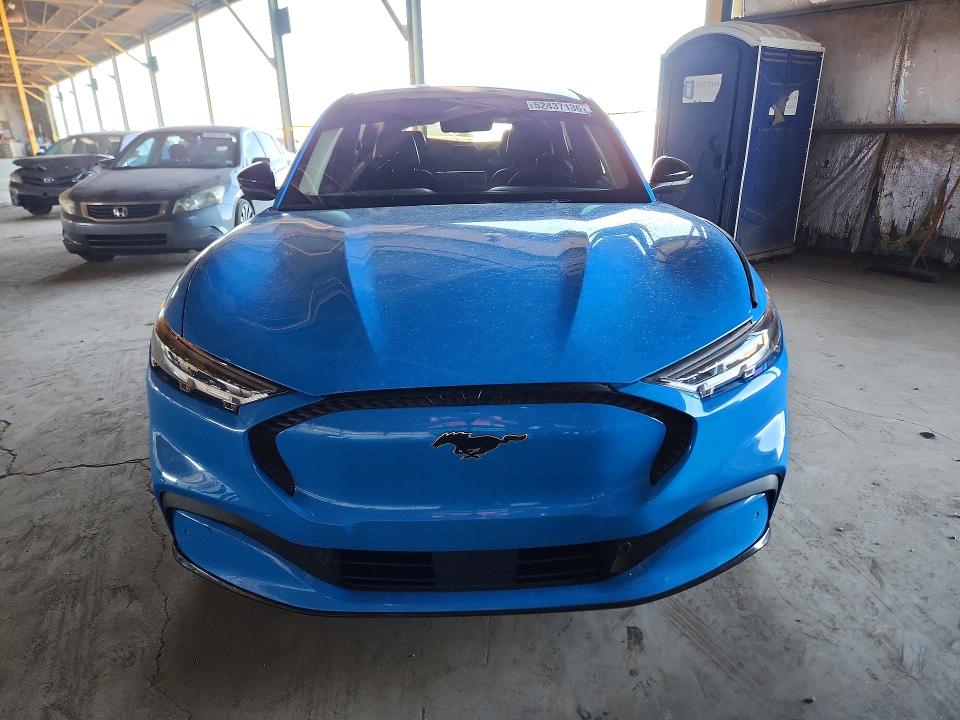 52437136 :رقم المزاد ، 3FMTK2R73NMA43377 vin ، 2022 Ford Mustang Mach-e مزاد بيع
