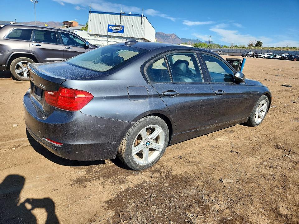 2013 Bmw 328 მანქანა იყიდება აუქციონზე, vin: WBA3C1G51DNR46853, აუქციონის ნომერი: 52000396