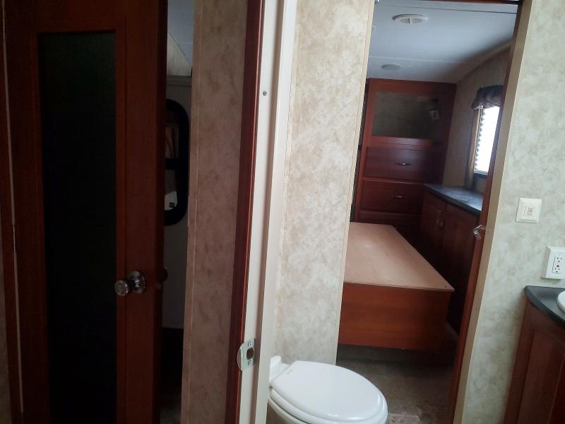 Продаж на аукціоні авто 2012 Coug Recreational Vehicle (rv), vin: 4YDF31829C2502119, номер лоту: 54458236