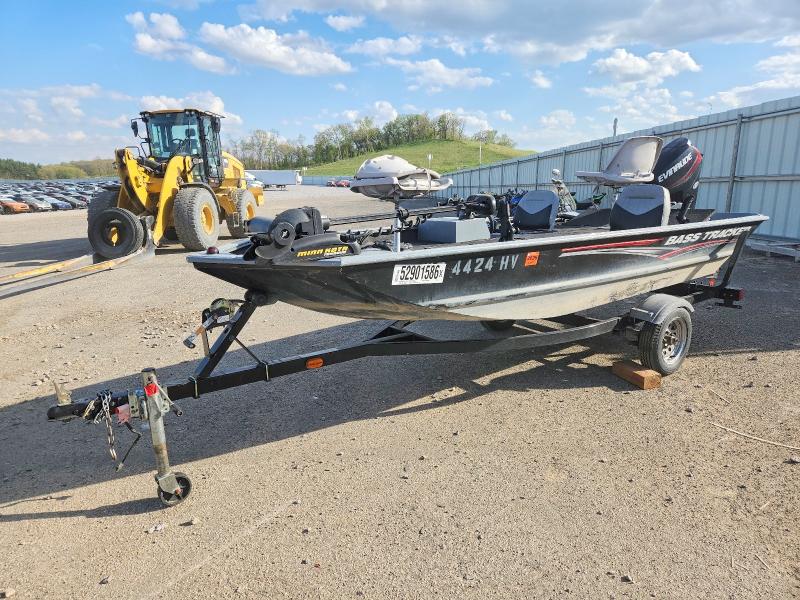Продаж на аукціоні авто 2011 Tracker Tracker, vin: BUJ01918F011, номер лоту: 52901586