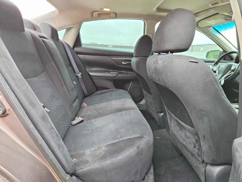 2015 Nissan Altima მანქანა იყიდება აუქციონზე, vin: 1N4AL3AP2FC480399, აუქციონის ნომერი: 52580266