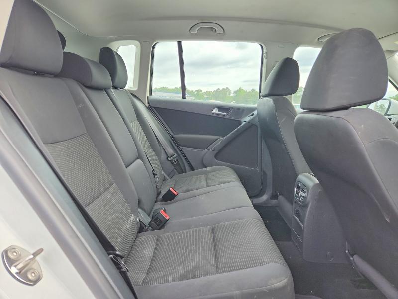 2012 Volkswagen Tiguan მანქანა იყიდება აუქციონზე, vin: WVGBV7AX7CW560805, აუქციონის ნომერი: 52403236