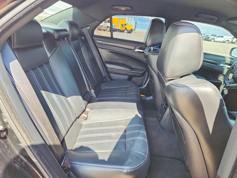 54557746 :رقم المزاد ، 2C3CCABG4FH786592 vin ، 2015 Chrysler 300 مزاد بيع