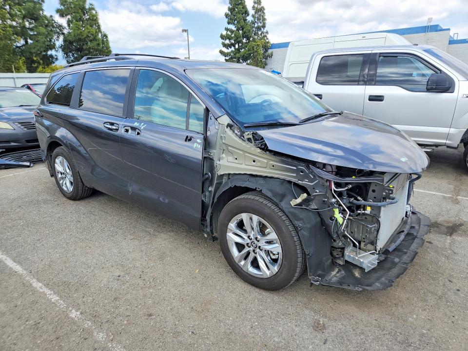 2025 Toyota Sienna მანქანა იყიდება აუქციონზე, vin: 5TDJRKEC1SS263784, აუქციონის ნომერი: 54817116