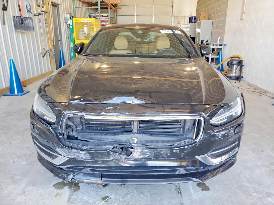 2017 Volvo S90 მანქანა იყიდება აუქციონზე, vin: YV1A22ML1H1003472, აუქციონის ნომერი: 52785426