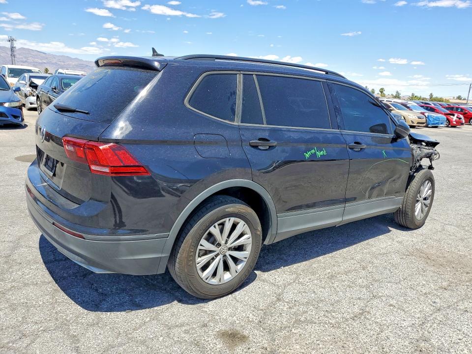 Продажа на аукционе авто 2020 Volkswagen Tiguan, vin: 3VV1B7AX8LM018459, номер лота: 53801776