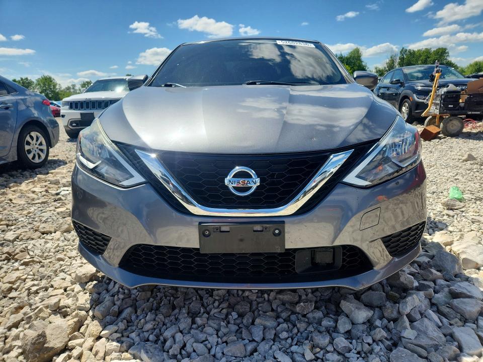 52602836 :رقم المزاد ، 3N1AB7AP5JY290734 vin ، 2018 Nissan Sentra مزاد بيع