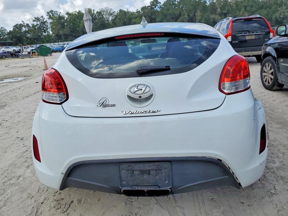 54056226 :رقم المزاد ، KMHTC6AD0HU308522 vin ، 2017 Hyundai Veloster مزاد بيع