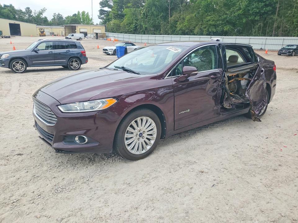 53073166 :رقم المزاد ، 3FA6P0LU3DR188044 vin ، 2013 Ford Fusion مزاد بيع