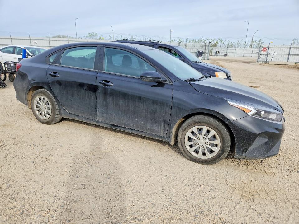 53421306 :رقم المزاد ، 3KPF24AD7PE656629 vin ، 2023 Kia Forte مزاد بيع