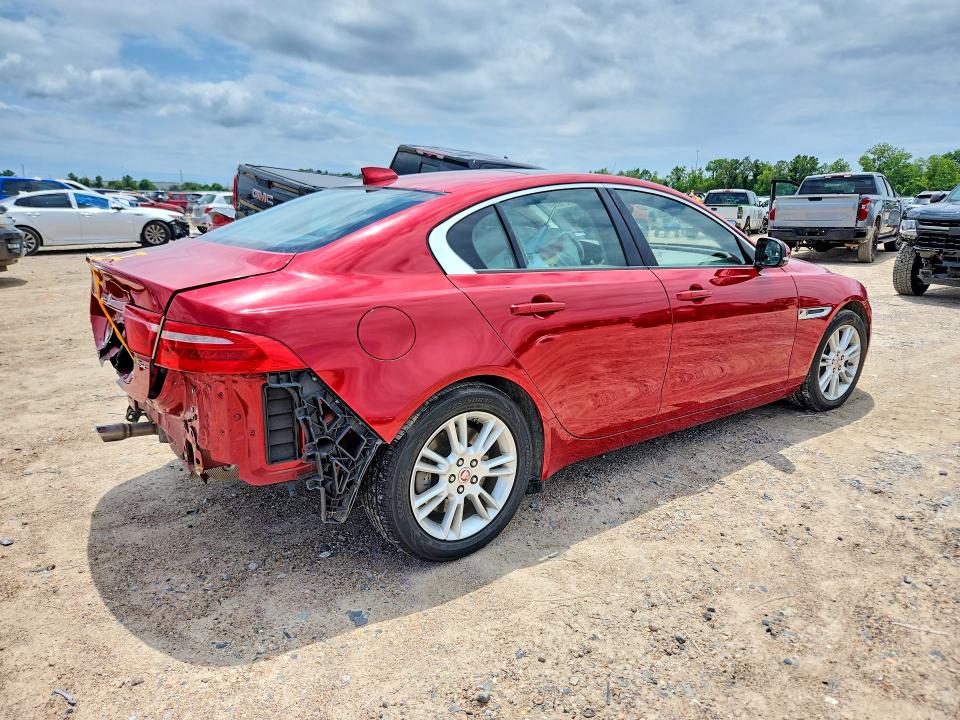 Продаж на аукціоні авто 2017 Jaguar Xe, vin: SAJAD4BG1HA973132, номер лоту: 53210596