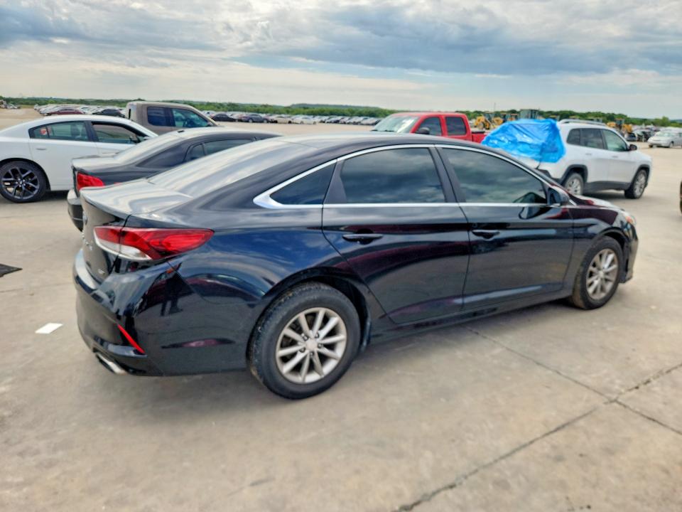 2018 Hyundai Sonata მანქანა იყიდება აუქციონზე, vin: 5NPE24AA8JH679910, აუქციონის ნომერი: 55242716
