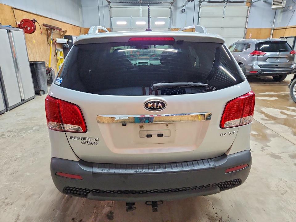 2013 Kia Sorento მანქანა იყიდება აუქციონზე, vin: 5XYKUDA23DG371481, აუქციონის ნომერი: 53805686