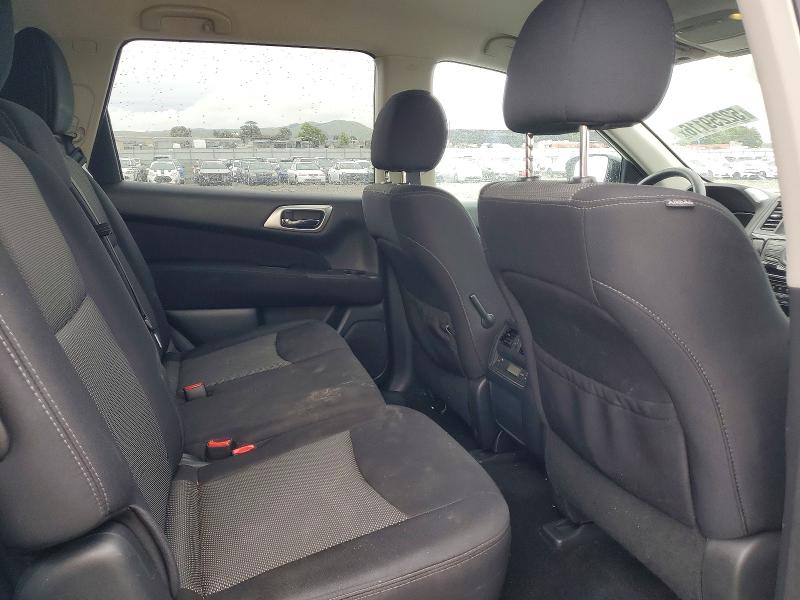 52259116 :رقم المزاد ، 5N1DR2MM4HC619657 vin ، 2017 Nissan Pathfinder مزاد بيع