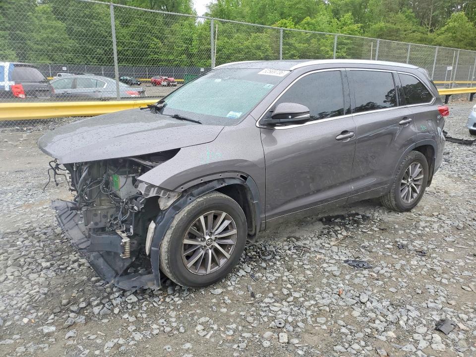 Продаж на аукціоні авто 2018 Toyota Highlander, vin: 5TDJZRFH9JS540800, номер лоту: 52569736