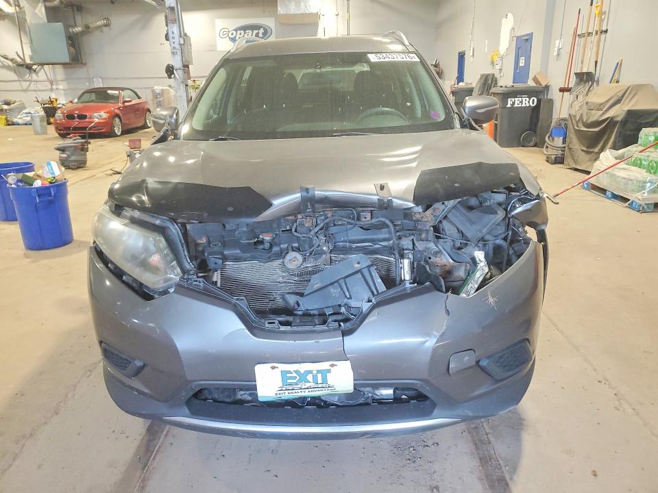 53437576 :رقم المزاد ، 5N1AT2MV0FC806257 vin ، 2015 Nissan Rogue مزاد بيع