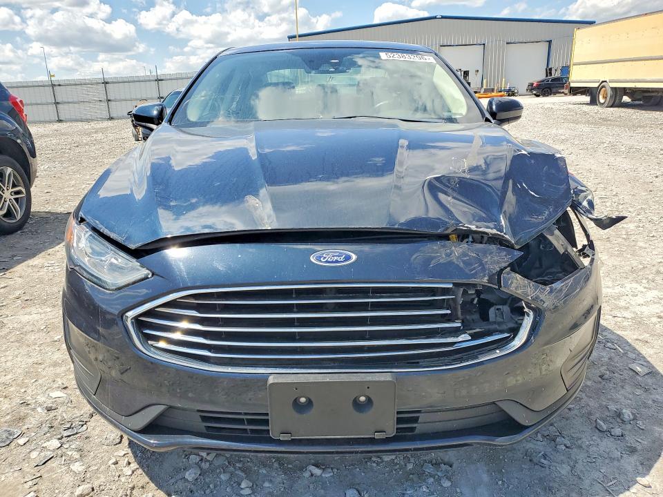 52383296 :رقم المزاد ، 3FA6P0HD7LR221005 vin ، 2020 Ford Fusion مزاد بيع