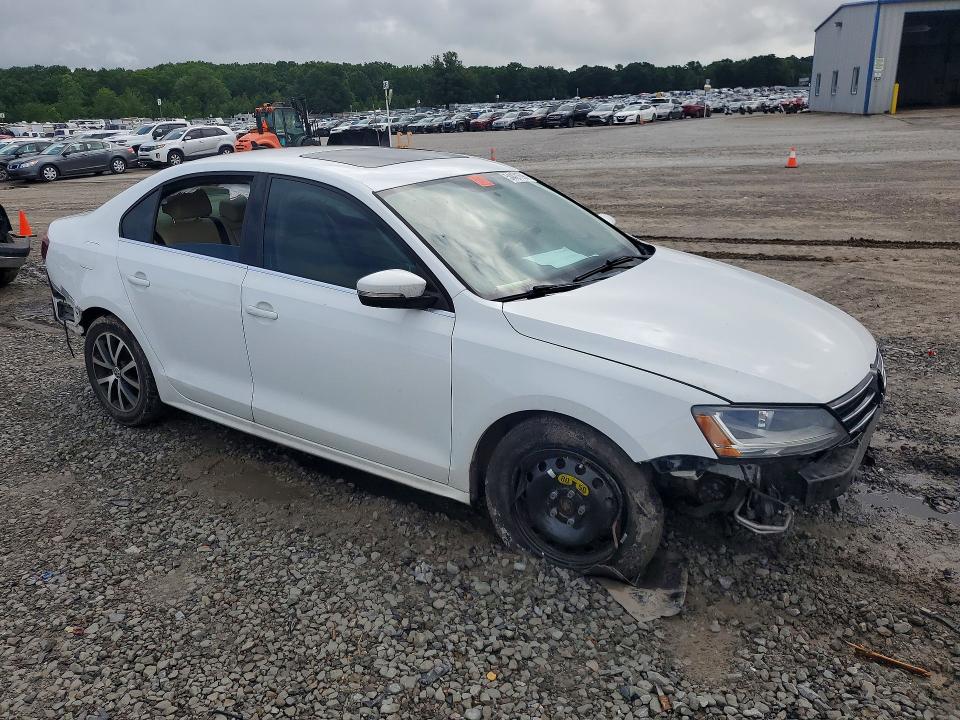 54421696 :رقم المزاد ، 3VWDB7AJ0HM290919 vin ، 2017 Volkswagen Jetta مزاد بيع