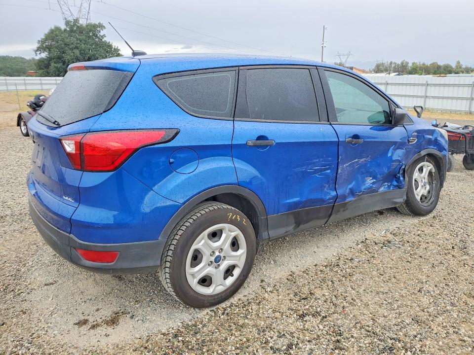 Продажа на аукционе авто 2019 Ford Escape, vin: 1FMCU0F7XKUB05741, номер лота: 54978486