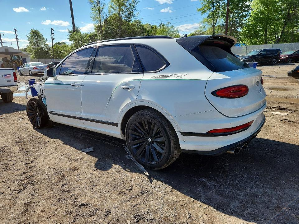 Продажа на аукционе авто 2022 Bentley Bentayga, vin: SJAAR2ZV9NC015673, номер лота: 51301916