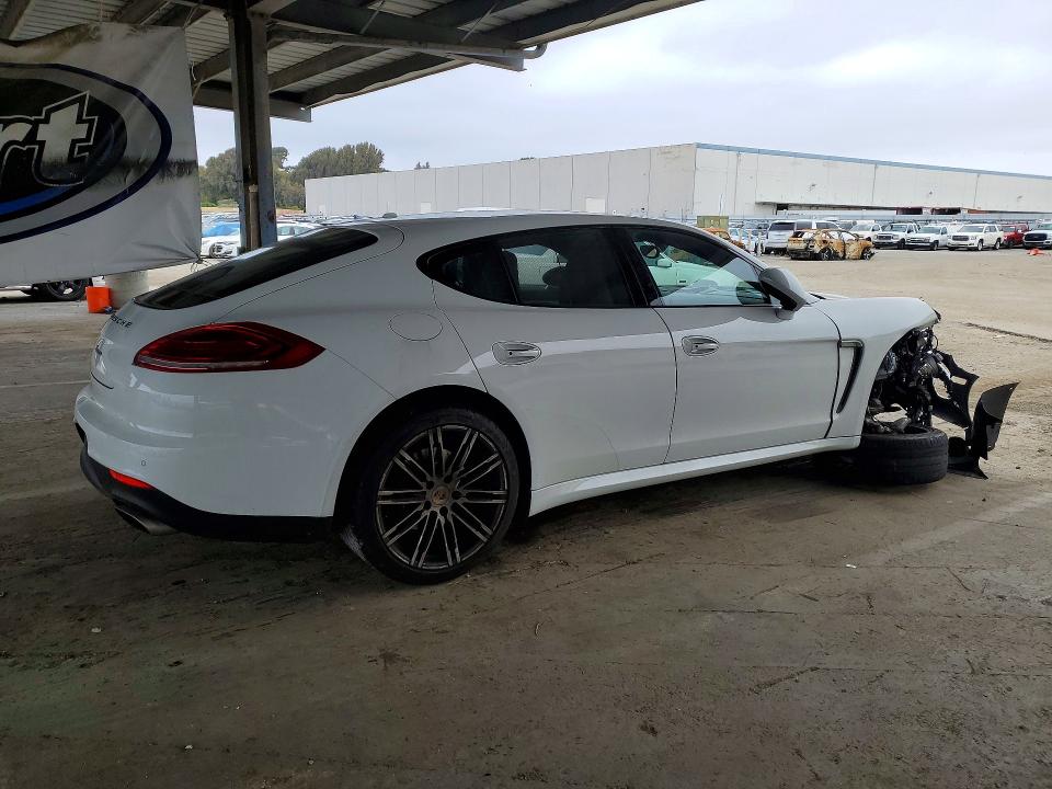 52913226 :رقم المزاد ، WP0AA2A72GL007131 vin ، 2016 Porsche Panamera مزاد بيع