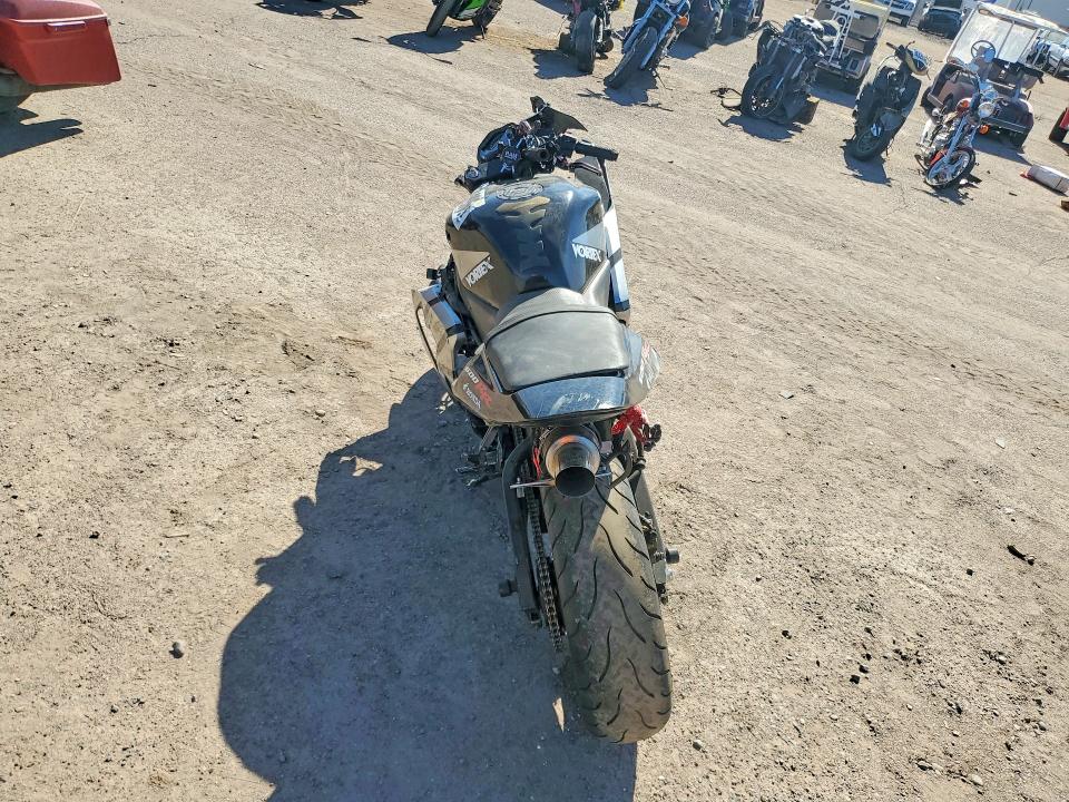 53833006 :رقم المزاد ، JH2PC37033M007641 vin ، 2003 Honda Cbr600 مزاد بيع
