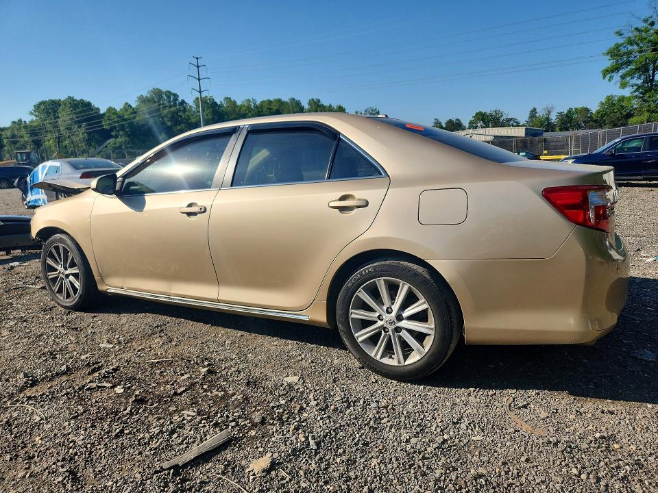 54111386 :رقم المزاد ، 4T1BK1FK1CU522419 vin ، 2012 Toyota Camry مزاد بيع