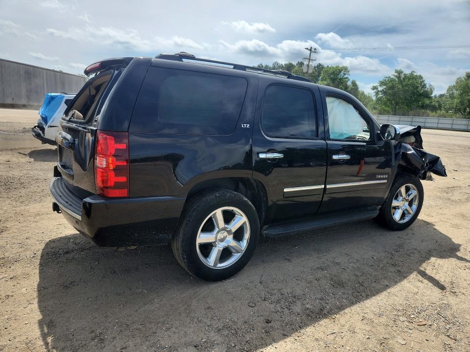 2013 Chevrolet Tahoe მანქანა იყიდება აუქციონზე, vin: 1GNSCCE01DR253296, აუქციონის ნომერი: 52604836
