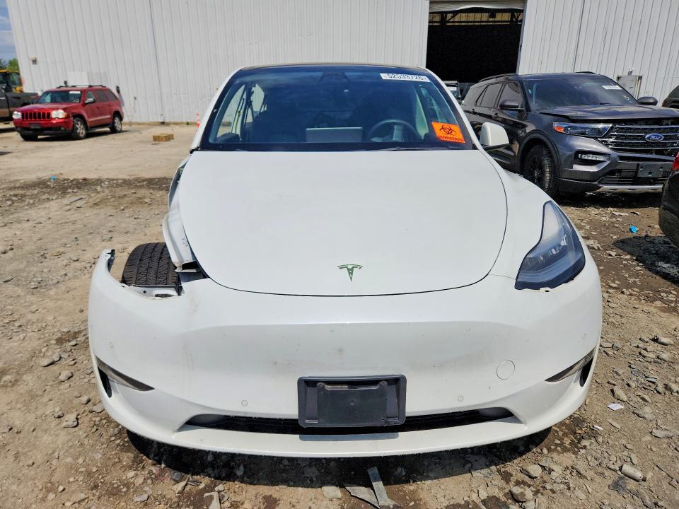 52533726 :رقم المزاد ، 5YJYGDEE0MF204248 vin ، 2021 Tesla Model Y مزاد بيع